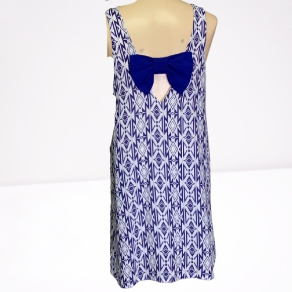 MYAN FROM FRANCESCA’S SHIFT DRESS WITH BOW BACK - Picture 2 of 8